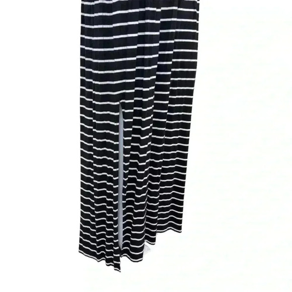 Time and Tru Women's Smock Waist Maxi Dress with Flutter Sleeves - Picture 6 of 10